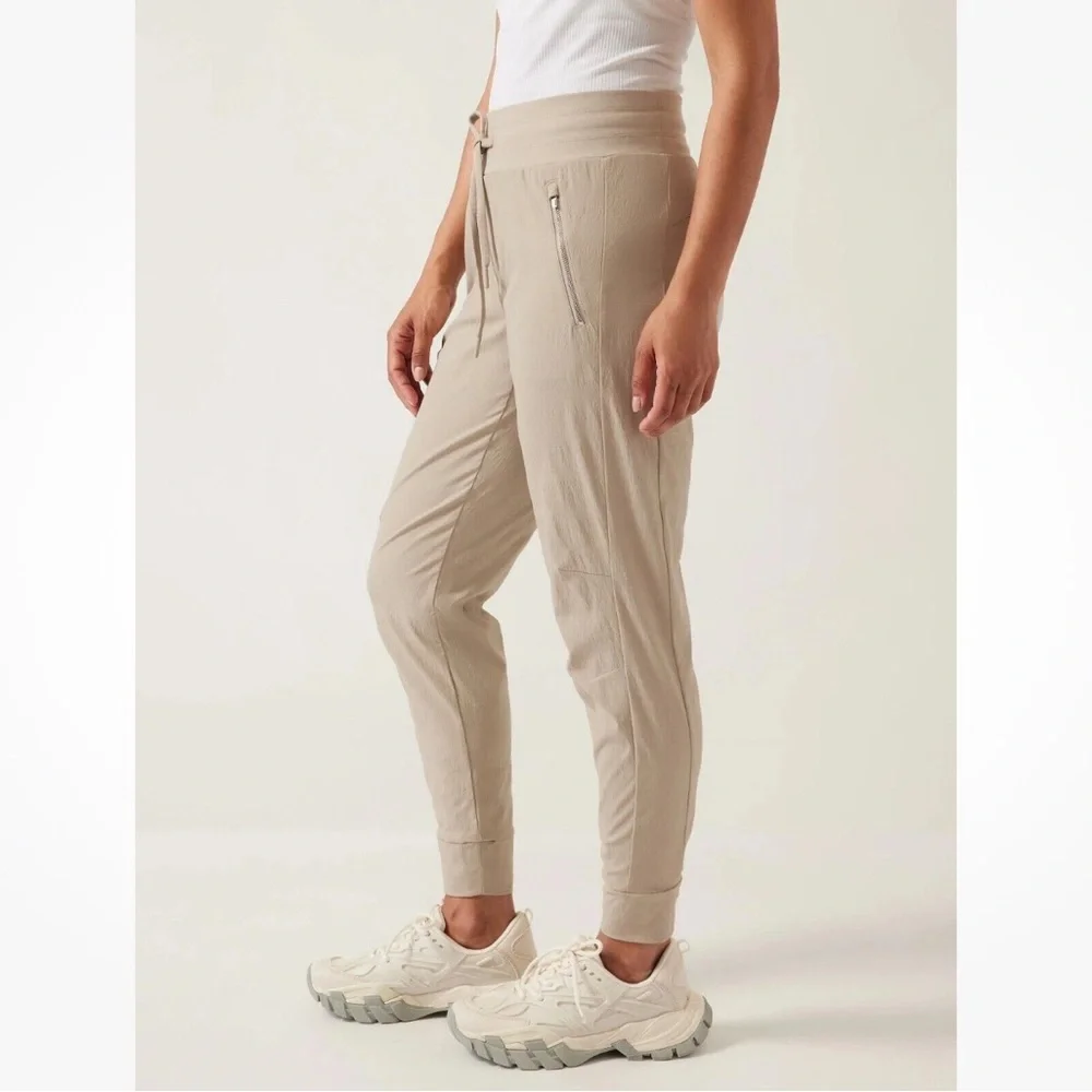 Athleta Trekkie North Jogger - Picture 5 of 16